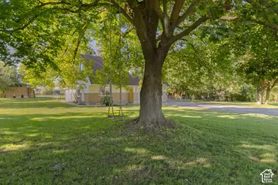 140 W 9100 S, Paradise, UT 84328 - Photo 4