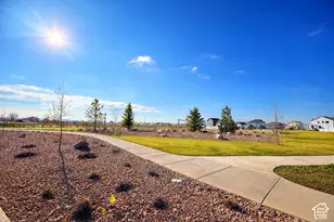 2730 W Aleutian Dr, Ogden, UT 84404 - Photo 12