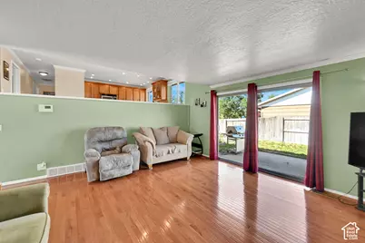 1841 E 7105 S, Cottonwood Heights, UT 84121 - Photo 6
