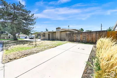 1841 E 7105 S, Cottonwood Heights, UT 84121 - Photo 2
