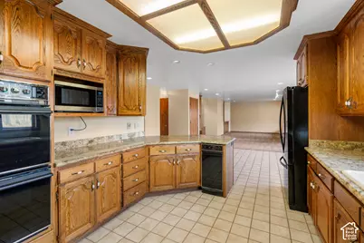 1373 Pheasant Ridge Cir, Bountiful, UT 84010 - Photo 8