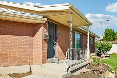 68 W Columbia Dr, Midvale, UT 84047 - Photo 4