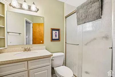 68 W Columbia Dr, Midvale, UT 84047 - Photo 22