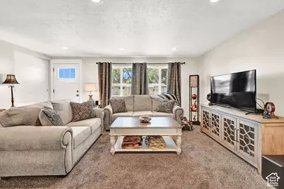 1558 N 400 W, Sunset, UT 84015 - Photo 6
