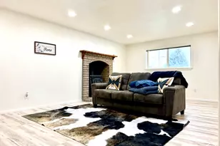 470 N 400 E, Roosevelt, UT 84066 - Photo 6