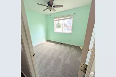 108 E 2550 St S, Clearfield, UT 84015 - Photo 6