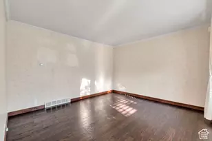 10318 S 2375 E, Sandy, UT 84092 - Photo 8