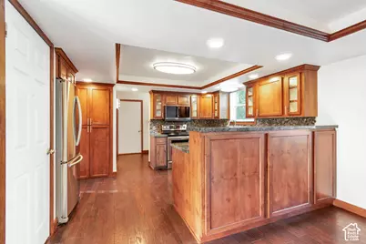 10318 S 2375 E, Sandy, UT 84092 - Photo 10