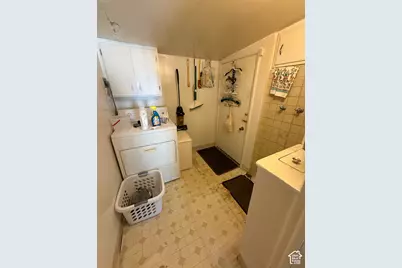 220 Glen Pl, Layton, UT 84041 - Photo 42