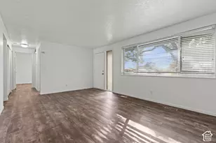 6072 S 2550 W, Roy, UT 84067 - Photo 10
