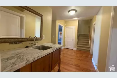 10234 S Eagle Cliff Way E, Sandy, UT 84092 - Photo 22