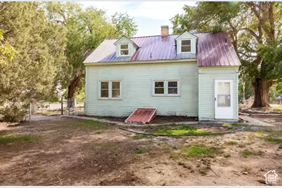 1445 E 2500 S, Naples, UT 84078 - Photo 6