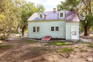 1445 E 2500 S, Naples, UT 84078 - Photo 6