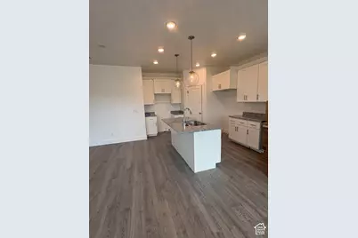 620 W 760 N #206, Tremonton, UT 84337 - Photo 2