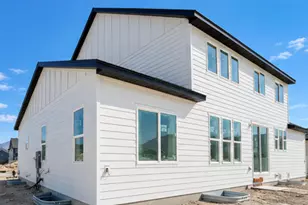 1047 E Antelope Dr, Eagle Mountain, UT 84005 - Photo 12