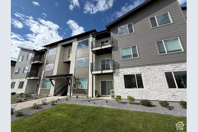351 E Volunteer Dr #11-204, Spanish Fork, UT 84660 - Photo 1
