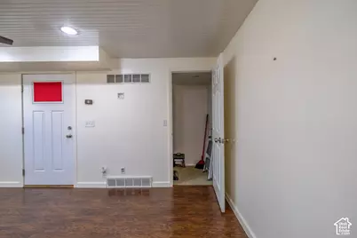 455 E 5600 S #D, Murray, UT 84107 - Photo 8