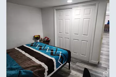 8811 S Cambridge Cir W, Sandy, UT 84070 - Photo 6