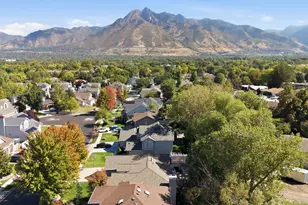 1172 E Castlecreek Dr, Murray, UT 84117 - Photo 44