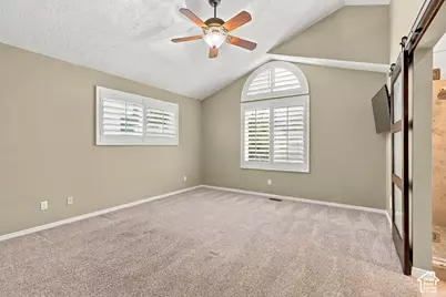 1172 E Castlecreek Dr, Murray, UT 84117 - Photo 16