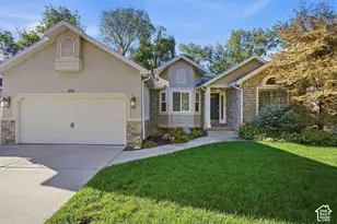 1172 E Castlecreek Dr, Murray, UT 84117 - Photo 1