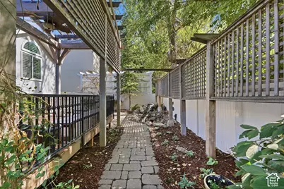 1172 E Castlecreek Dr, Murray, UT 84117 - Photo 42