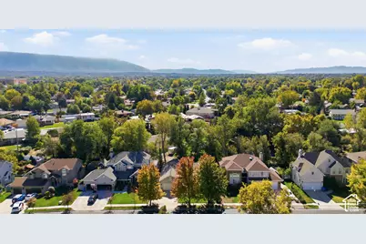 1172 E Castlecreek Dr, Murray, UT 84117 - Photo 46