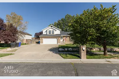 1401 S 1525 W, Syracuse, UT 84075 - Photo 2