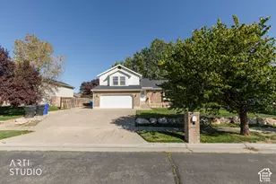 1401 S 1525 W, Syracuse, UT 84075 - Photo 2