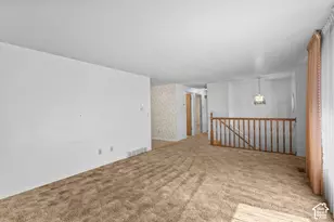 1030 W 25 S, Clearfield, UT 84015 - Photo 8
