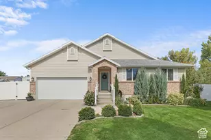 3866 W Augusta, Syracuse, UT 84075 - Photo 2