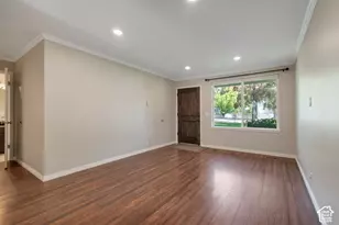 6092 S 2075 St E, Holladay, UT 84121 - Photo 8