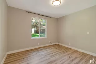6092 S 2075 St E, Holladay, UT 84121 - Photo 14