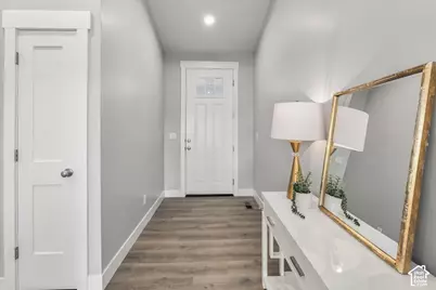 936 E 410 N #183, Hyde Park, UT 84318 - Photo 4