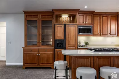 5764 S 1615 E, Murray, UT 84121 - Photo 8