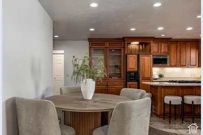 5764 S 1615 E, Murray, UT 84121 - Photo 6