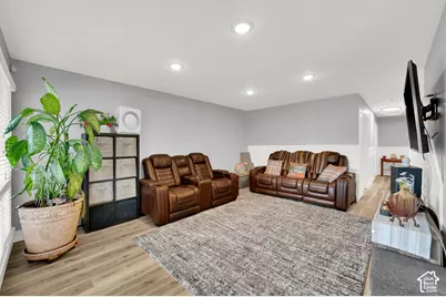 1126 N Victoria Way W, Salt Lake City, UT 84116 - Photo 2