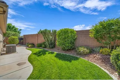 1735 E 380 South Cir S, Saint George, UT 84790 - Photo 46