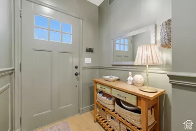 2275 E 4500 S, Holladay, UT 84117 - Photo 4