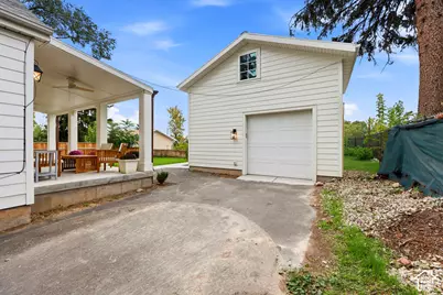 2275 E 4500 S, Holladay, UT 84117 - Photo 30