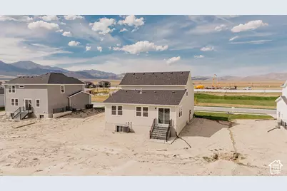 388 E Clear Granite Way, Eagle Mountain, UT 84005 - Photo 2