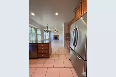 839 E Whisper Cove Rd S, Sandy, UT 84094 - Photo 6