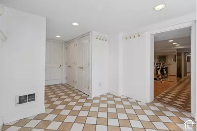 1487 E Arlington Dr N, Salt Lake City, UT 84103 - Photo 38