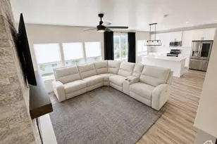 5163 N Folkstone Dr, Eagle Mountain, UT 84005 - Photo 4