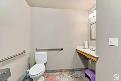 797 N Washington Blvd, Harrisville, UT 84404 - Photo 26
