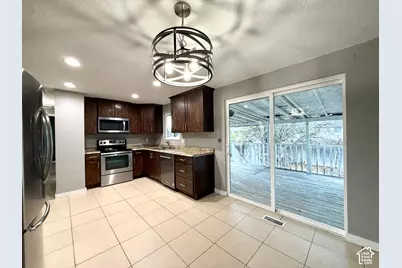 4261 S Peggy Dr, West Valley, UT 84120 - Photo 8