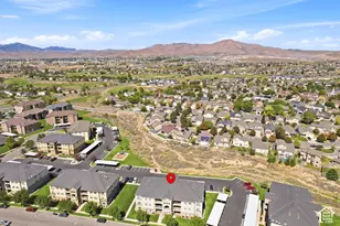 3689 E Rockcreek Rd N, Eagle Mountain, UT 84005 - Photo 32