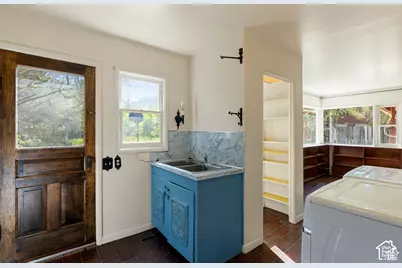 382 N 400 E, Logan, UT 84321 - Photo 14