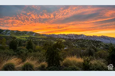 350 E Capitol Oaks Ln, Salt Lake City, UT 84103 - Photo 2