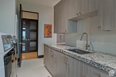 350 E Capitol Oaks Ln, Salt Lake City, UT 84103 - Photo 86